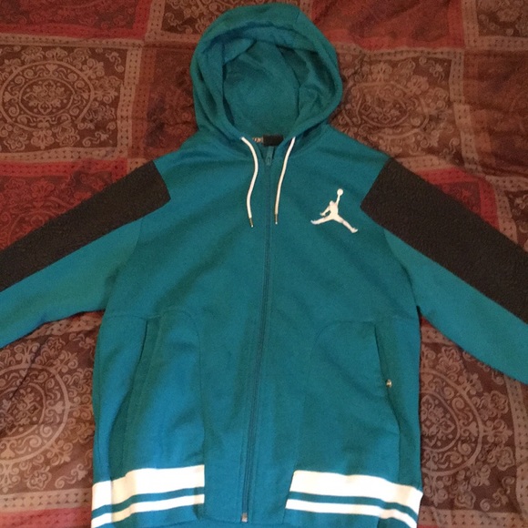 nike jordan sweater